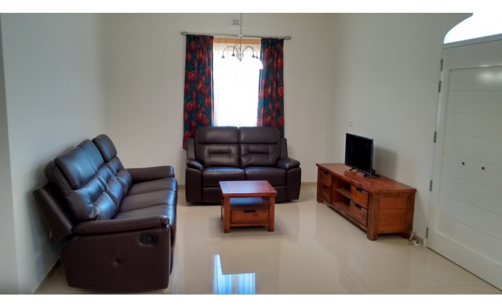 Real estate Gozo to let in Victoria with 3 bedrooms Simon