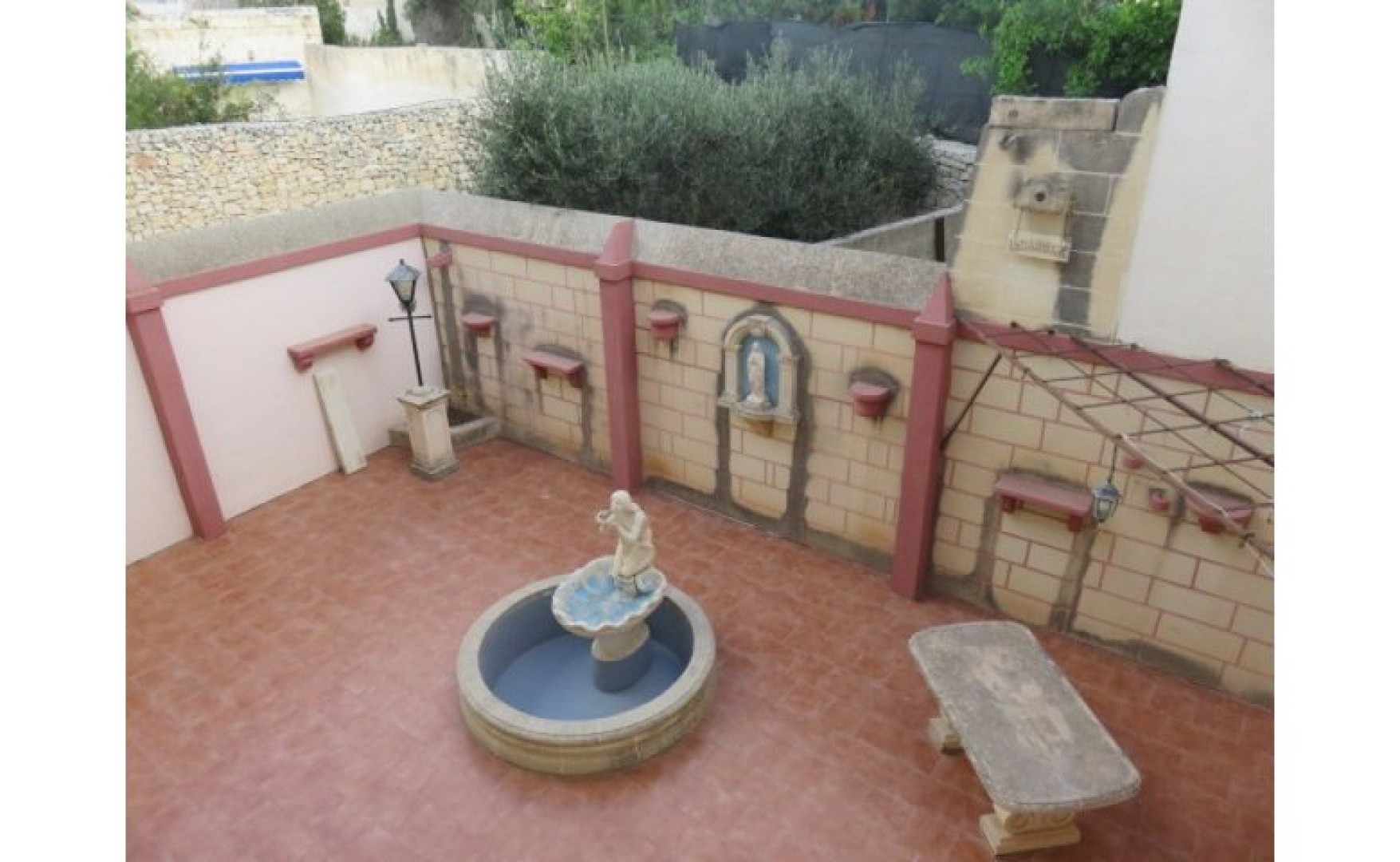 Estate agents Malta Zebbug terraced house for rent with 3 bedrooms