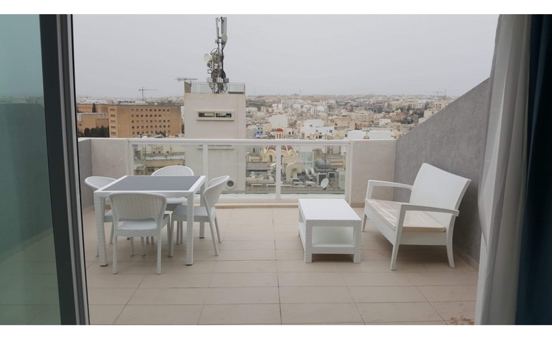 Estate agents Malta Stylish 1 bedroom penthouse in Gwardamangia