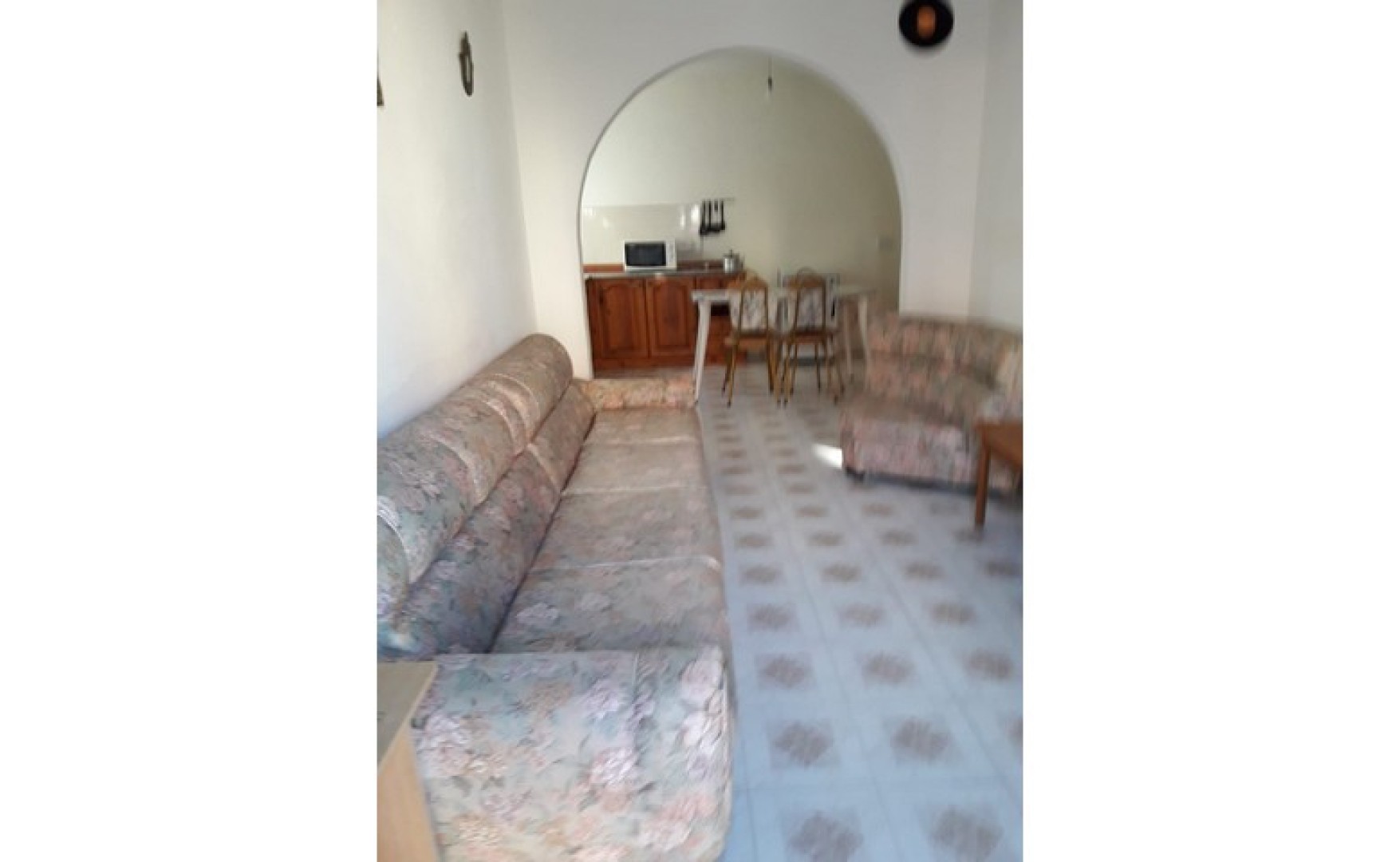 Apartment to let Malta Qawra cozy 2 bedroom flat for rent Simon Mamo