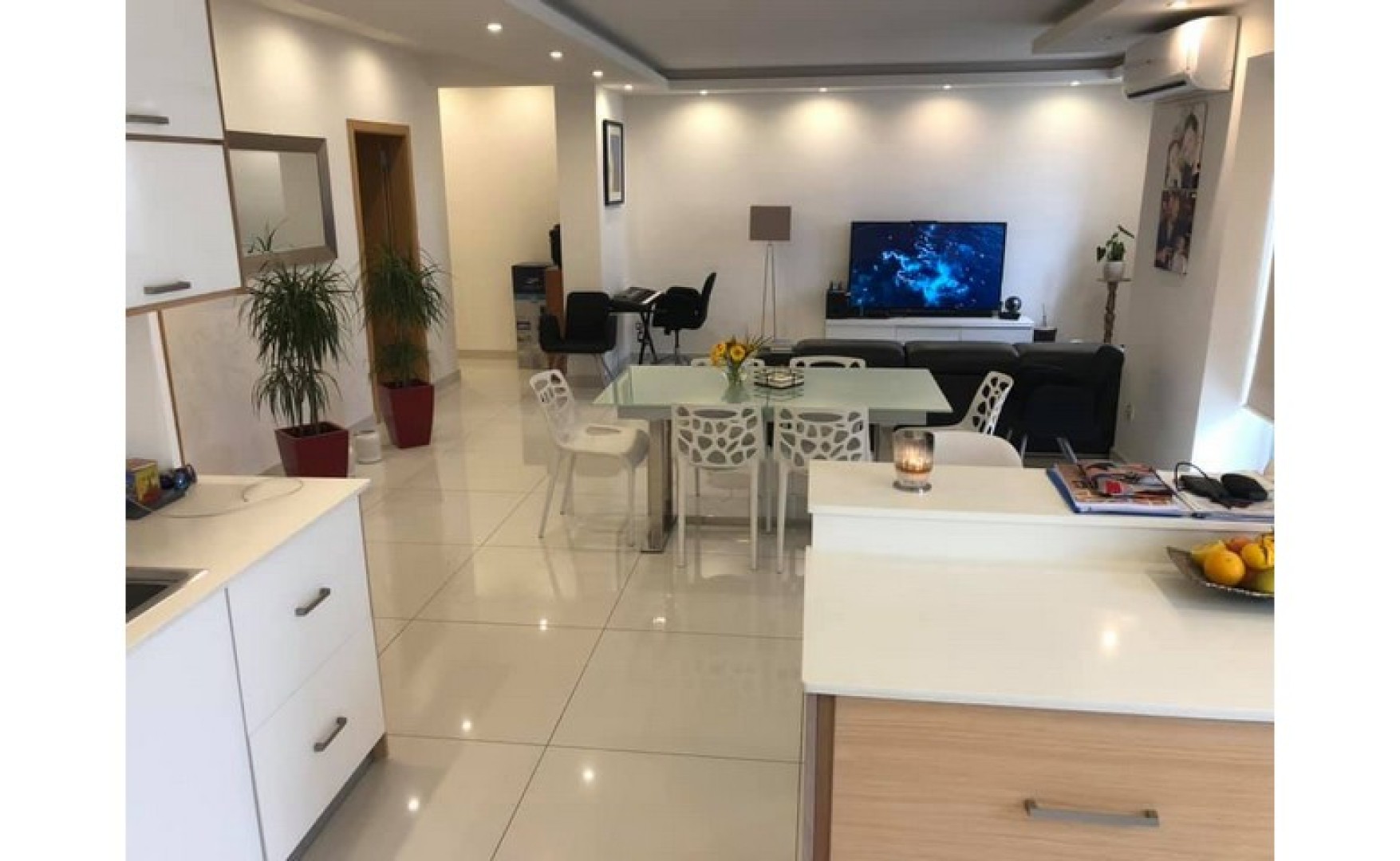 Apartments for rent in Malta Qawra brand new 2 bedroom flat to let