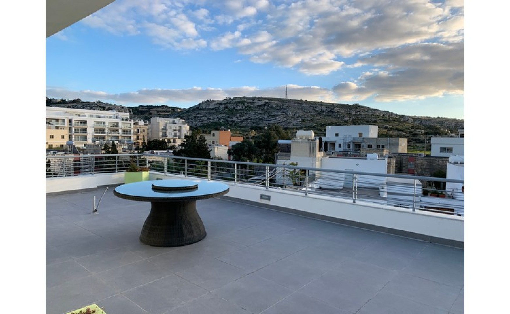 Estate agents Malta Duplex Semi Detached for rent with a