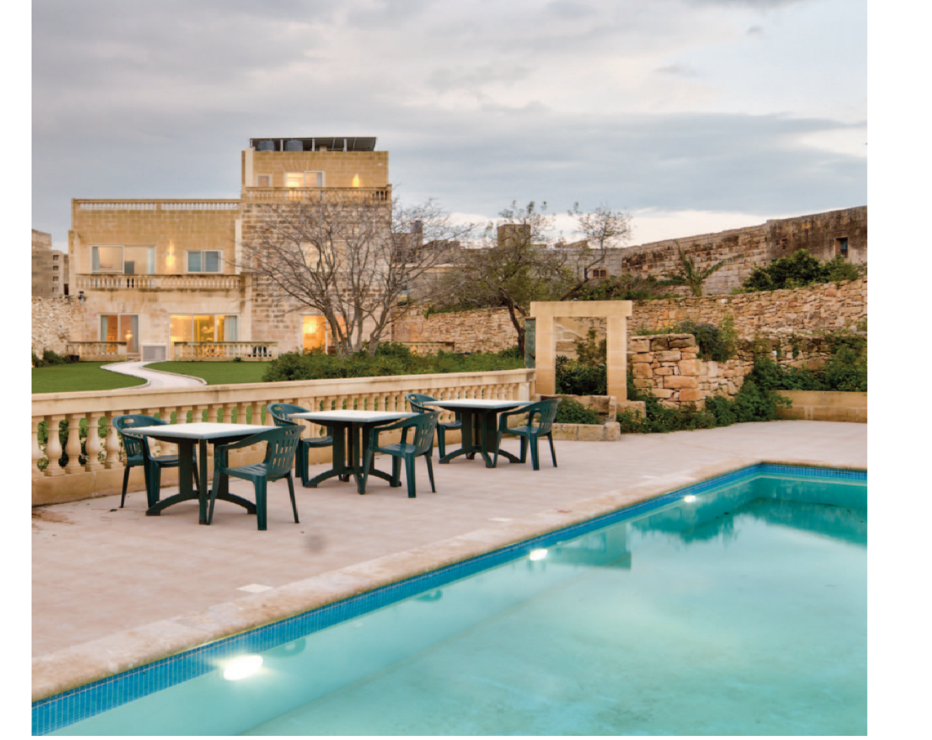Villas for sale in Malta Lovely Villa with Pool in Lija for sale / to