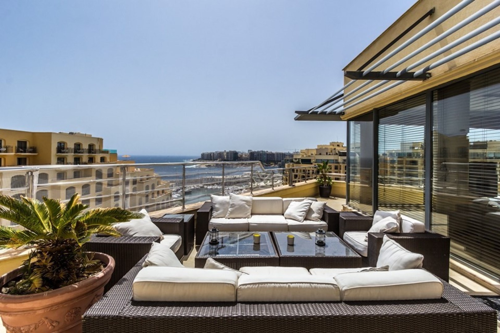 Apartments for Rent in Scottsdale AZ - Penthouse Rental Apartment With Garden