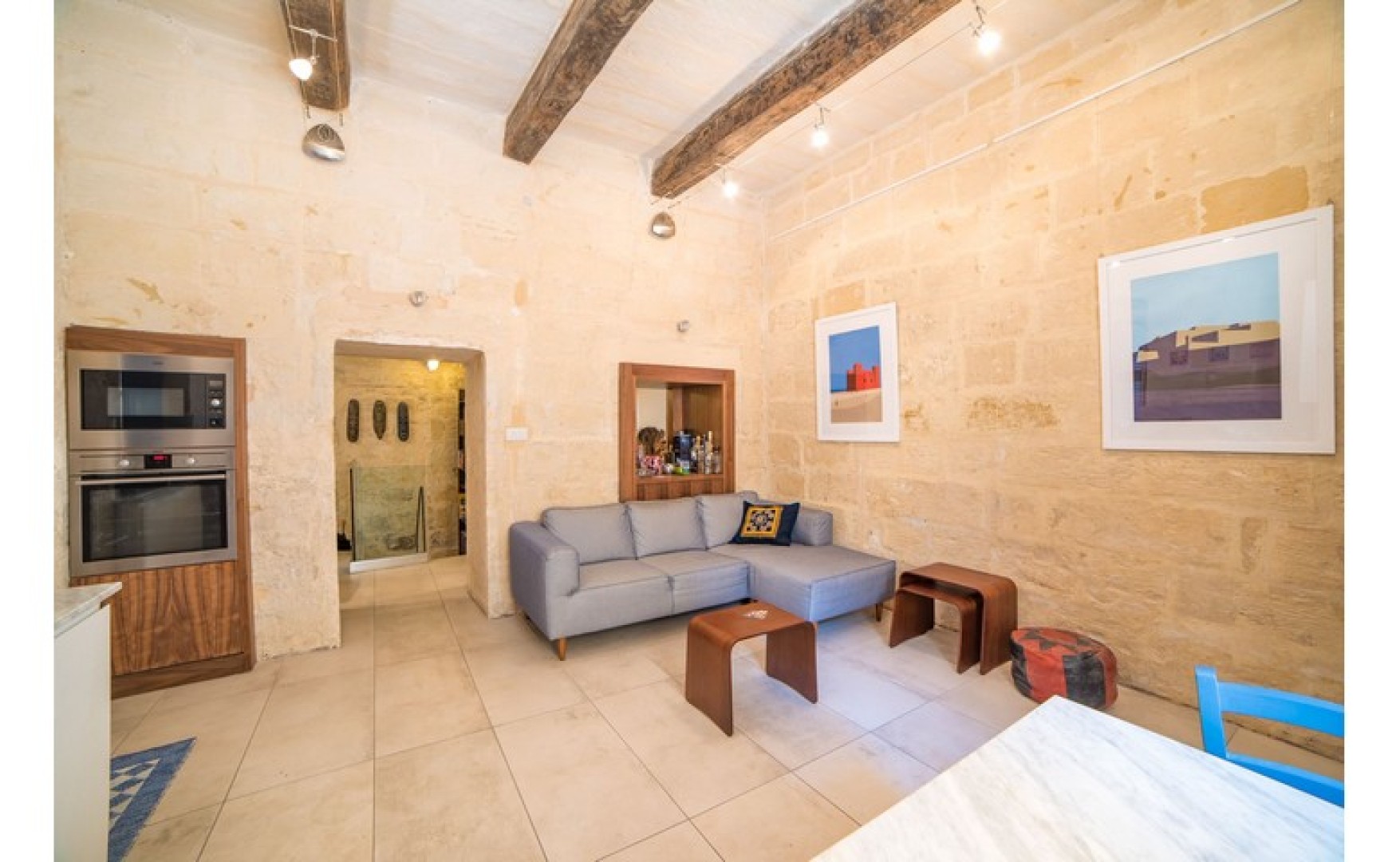 Estate agents Malta Valletta 1 bedroom apartment for rent Simon Mamo
