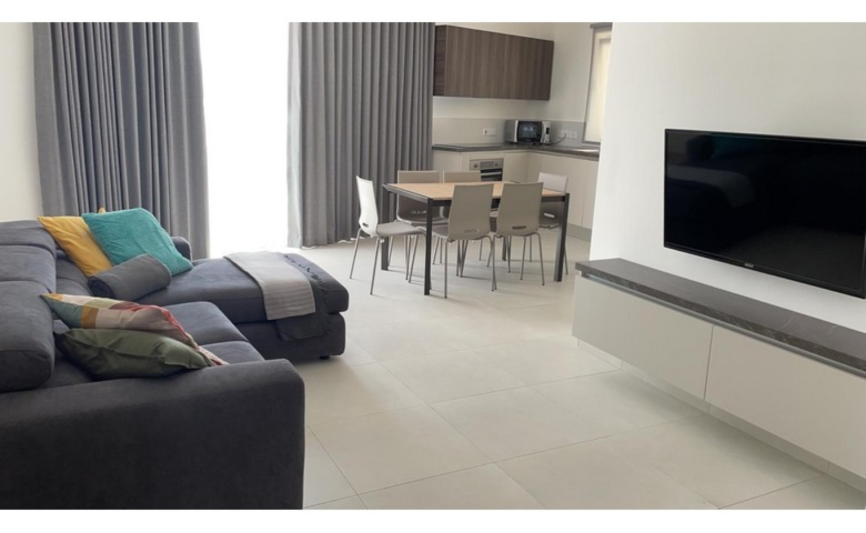 Estate agents Malta 2 bedroom modern penthouse in Pieta Simon Mamo