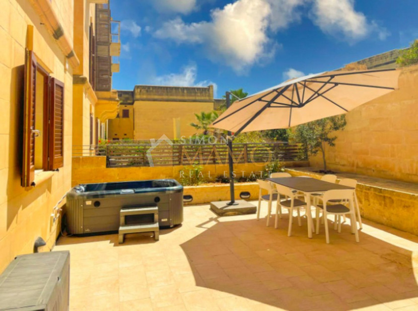 Exclusive with 2 bedrooms in Fort Chambray, Gozo Simon